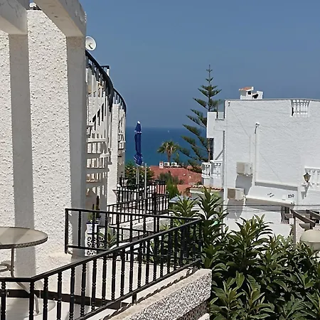 Provenza Con Balcon , Patio Y Parking Torrevieja