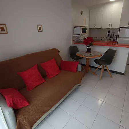 Lägenhet Provenza Con Balcon , Patio Y Parking *