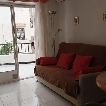 Provenza Con Balcon , Patio Y Parking Torrevieja