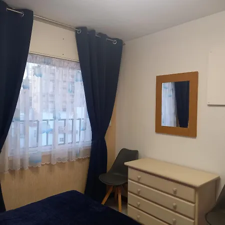 Provenza Con Balcon , Patio Y Parking *